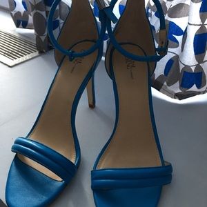 NWOT Prabal Gurung for Target blue heels, size 10